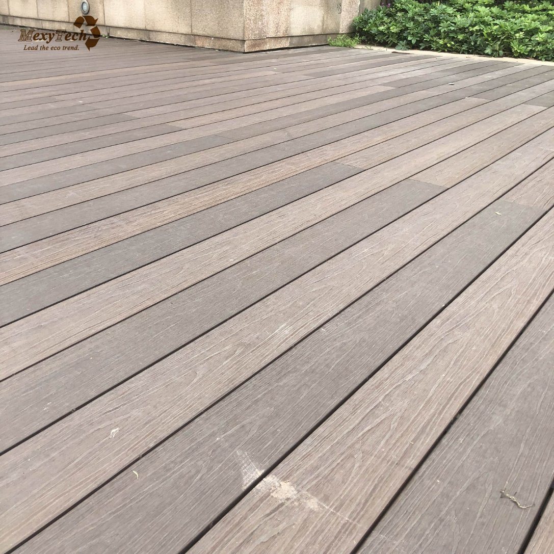 deck builders